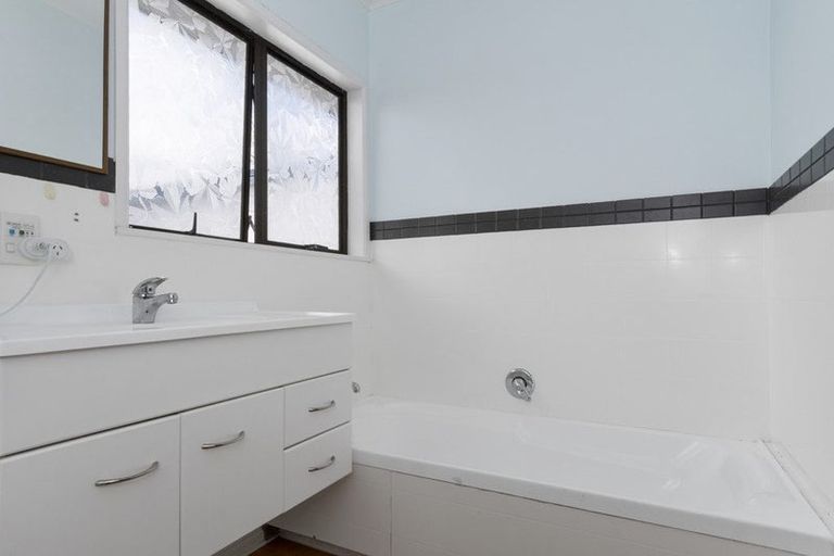 Photo of property in 4 Slade Street, Greerton, Tauranga, 3112