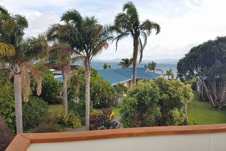 Photo of property in 36 Manaia View Road, One Tree Point, 0118
