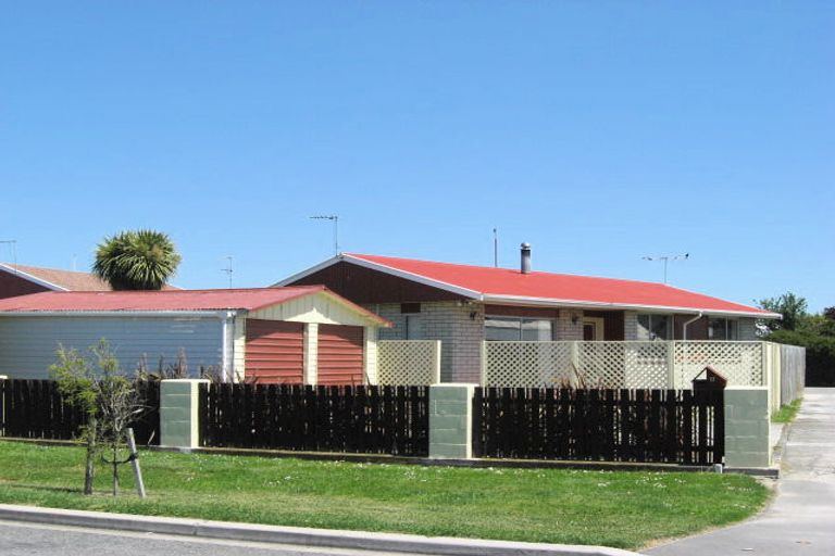 Photo of property in 17 Willock Street, Kaiapoi, 7630