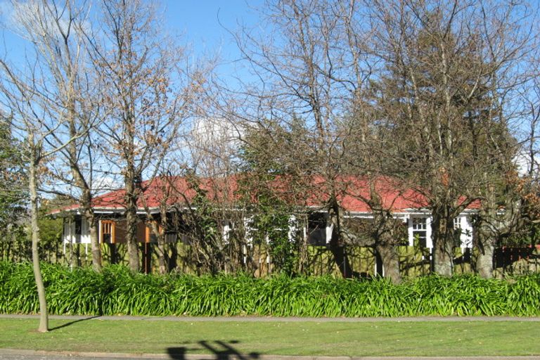 Photo of property in 43 Bond Street, Marton, 4710