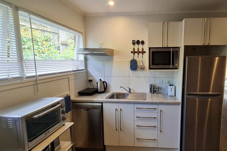 Photo of property in 43 Sharon Road, Waiake, Auckland, 0630