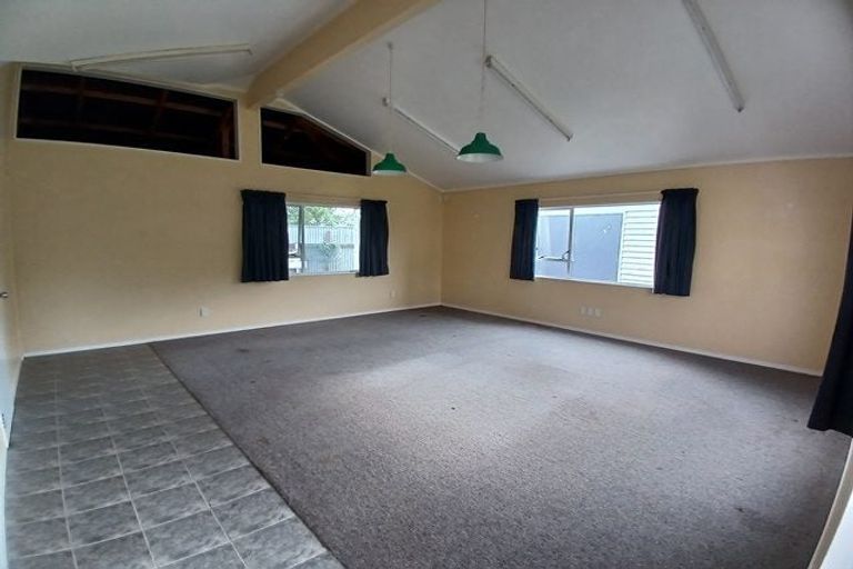 Photo of property in 5 Mansford Place, West End, Palmerston North, 4412