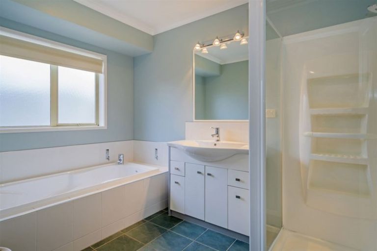 Photo of property in 4 Pelican Place, Whitianga, 3510