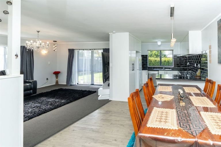 Photo of property in 14 Aldershot Place, Nawton, Hamilton, 3200