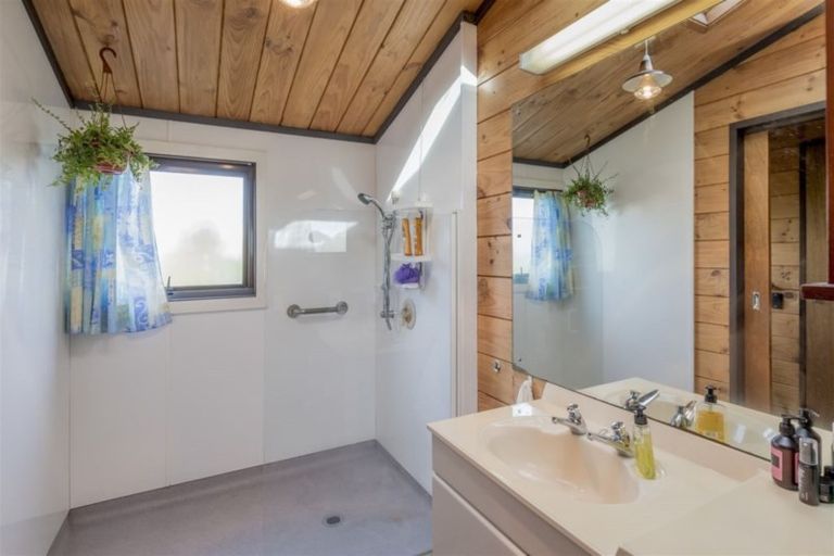 Photo of property in 203 Mill Road, Otaki, 5512