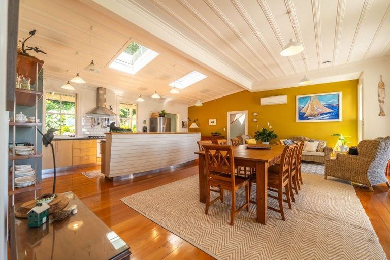 Photo of property in 16 Creswell Street, Opua, 0200