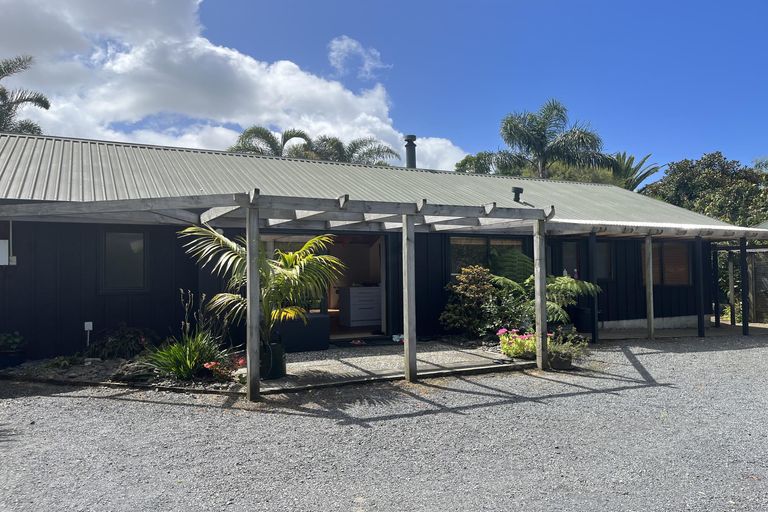Photo of property in 21 Karaka Drive, Kerikeri, 0230