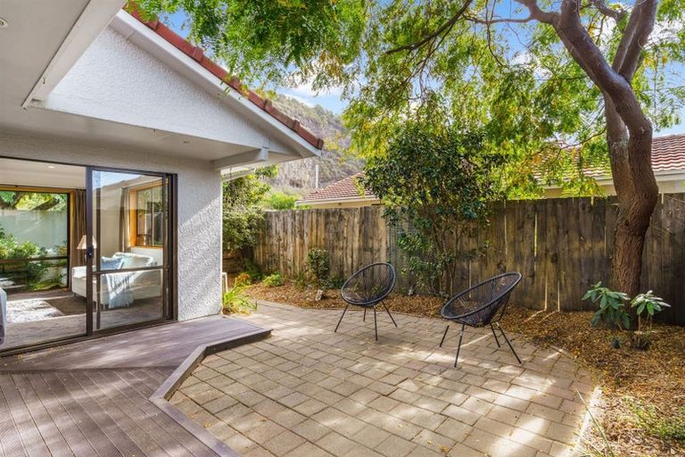 Photo of property in 2/2 Colenso Street, Sumner, Christchurch, 8081