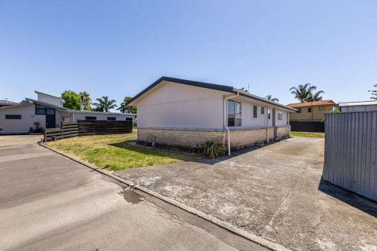 Photo of property in 37 Elliott Street, Taradale, Napier, 4112