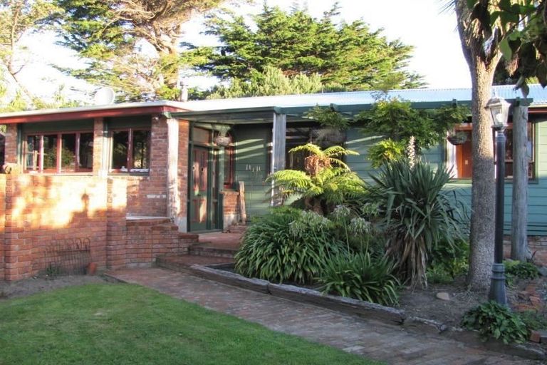 Photo of property in 38 Rakiura Parade, Otatara, Invercargill, 9879