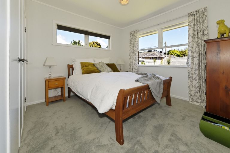 Photo of property in 45 Stottholm Road, Titirangi, Auckland, 0604