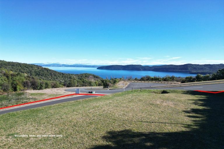 Photo of property in 1 Sparrowhawk Way, Kinloch, Taupo, 3377
