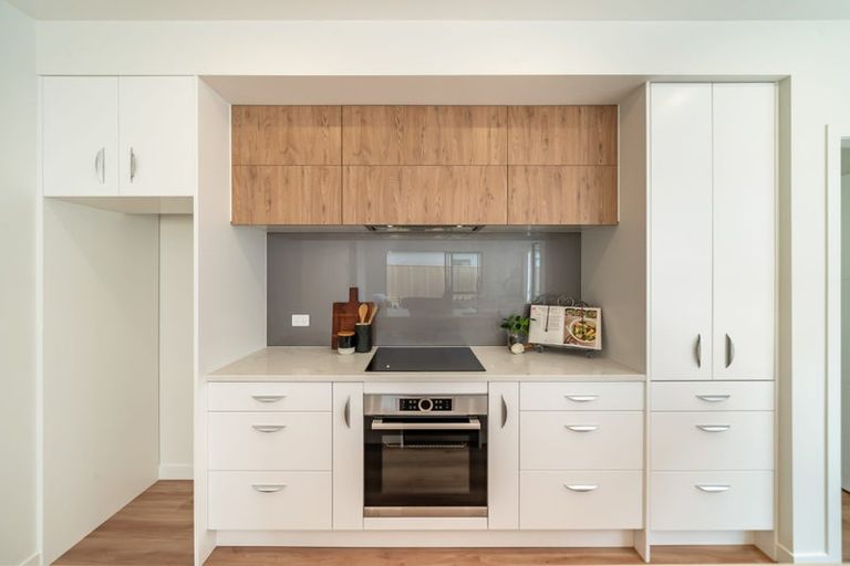 Photo of property in 47a Heretaunga Square, Silverstream, Upper Hutt, 5019