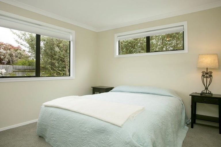 Photo of property in 2/17 Rainbow Drive, Rainbow Point, Taupo, 3330