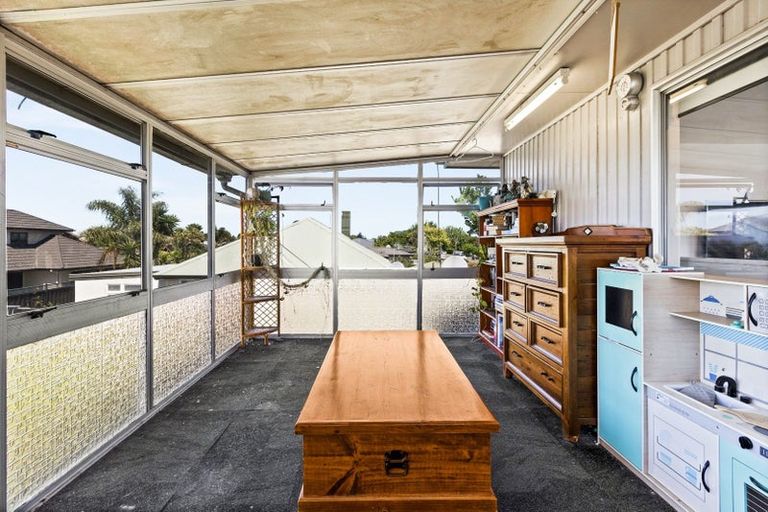 Photo of property in 33 Avenue Road, Greenmeadows, Napier, 4112