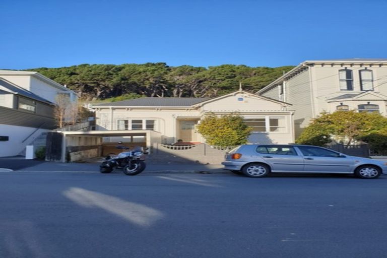 Photo of property in 87 Austin Street, Mount Victoria, Wellington, 6011