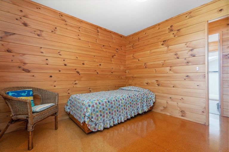 Photo of property in 10 Martin Place, Cooks Beach, Whitianga, 3591