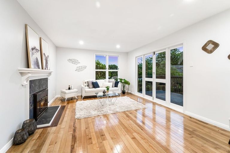 Photo of property in 15 Posa Avenue, Henderson, Auckland, 0612