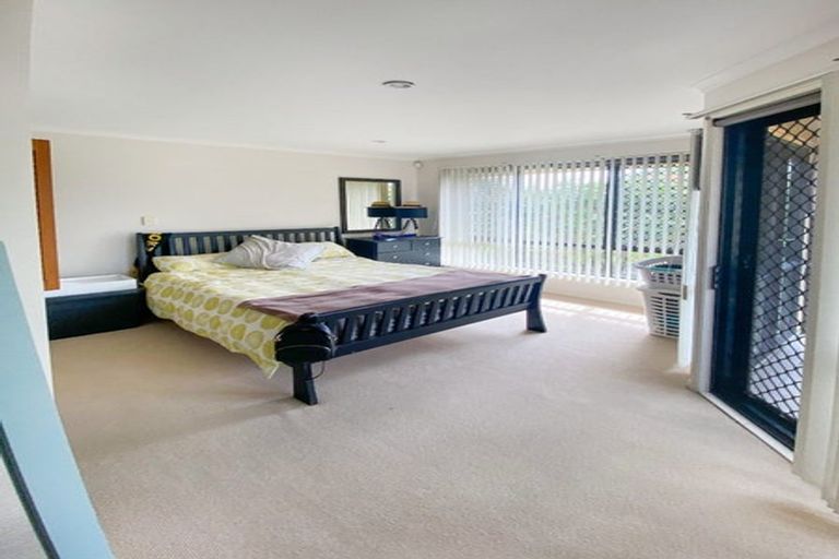 Photo of property in 9 Trimaran Drive, Gulf Harbour, Whangaparaoa, 0930