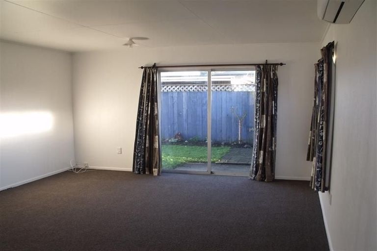 Photo of property in 2/404 Ikanui Road, Frimley, Hastings, 4120