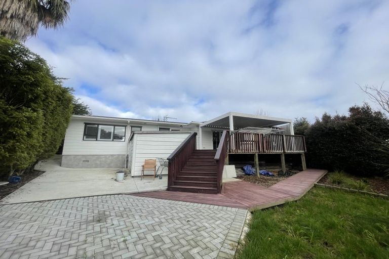Photo of property in 58 Beechdale Crescent, Pakuranga Heights, Auckland, 2010