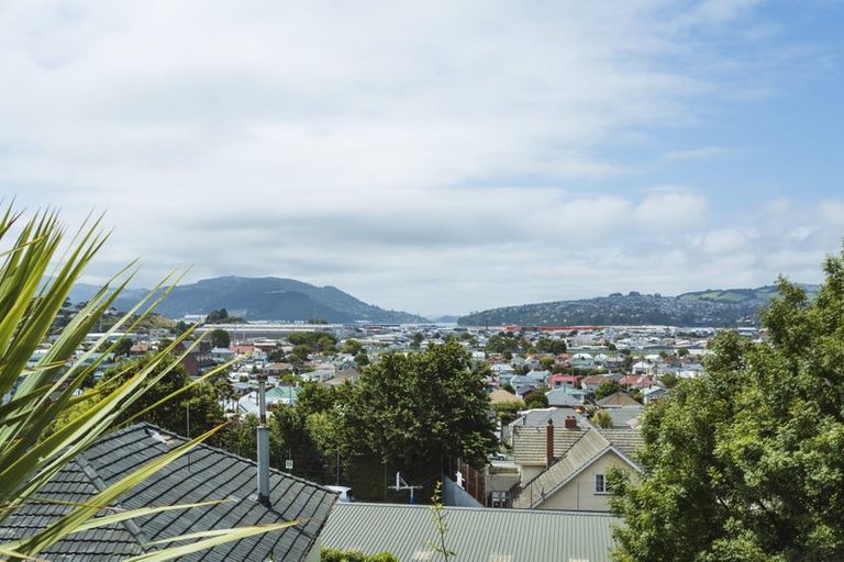 Photo of property in 39 Easther Crescent, Kew, Dunedin, 9012