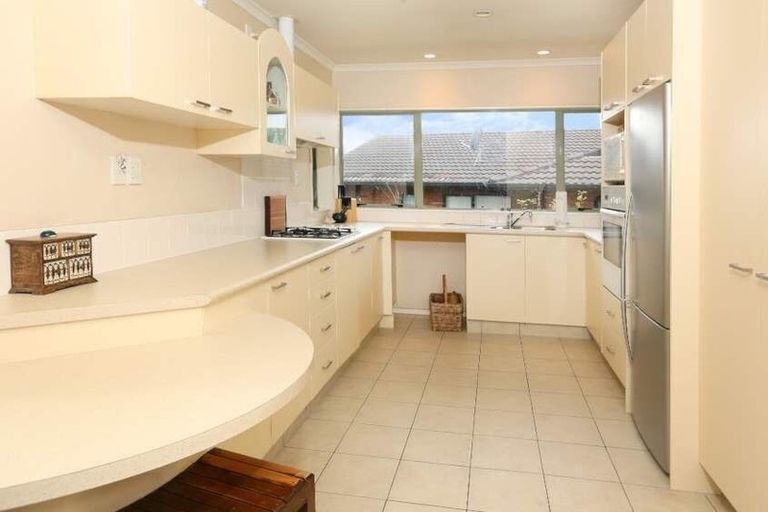 Photo of property in 10 Jubaea Place, Henderson, Auckland, 0610