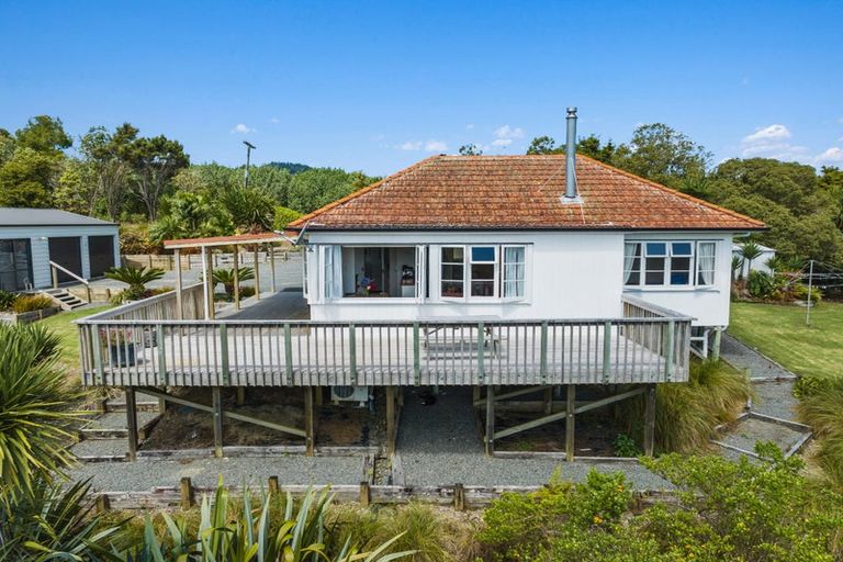 Photo of property in 221 Awaroa River Road, Abbey Caves, Whangarei, 0110