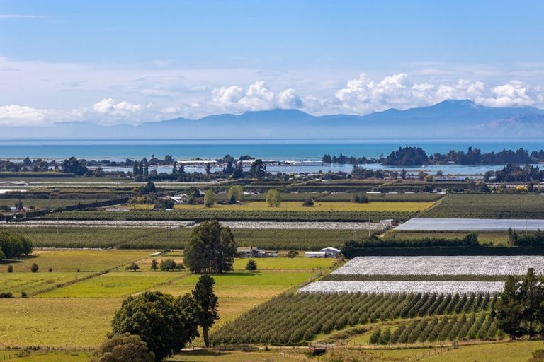 Photo of property in 70 Mytton Heights, Motueka, 7196