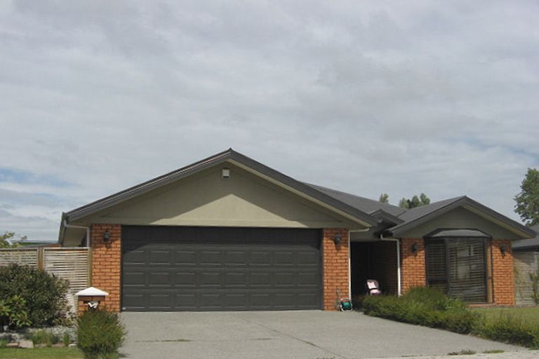 Photo of property in 17 Strathmore Gardens, Burwood, Christchurch, 8061