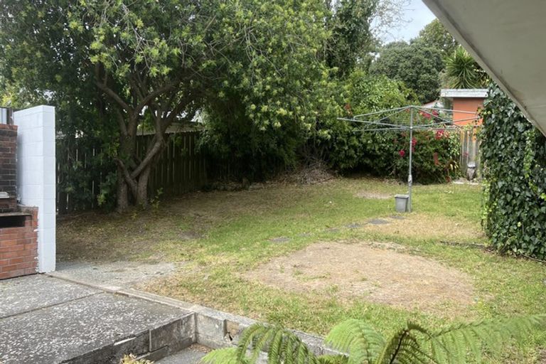 Photo of property in 64 Awaruku Road, Torbay, Auckland, 0630