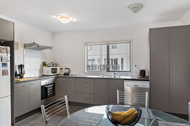 Photo of property in St Claire Village, 191/172 Mcleod Road, Te Atatu South, Auckland, 0610