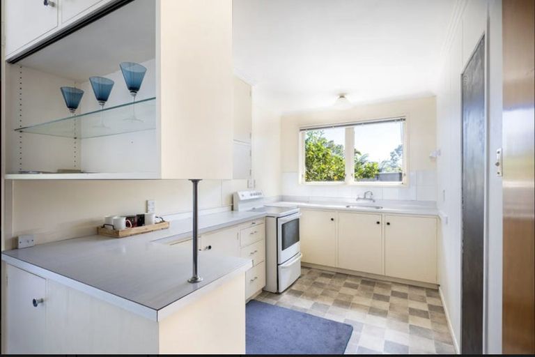 Photo of property in 16b Te Mete Terrace, Merrilands, New Plymouth, 4312