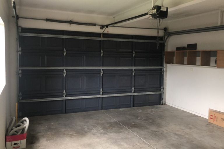 Photo of property in 1/16 Pax Avenue, Forrest Hill, Auckland, 0620