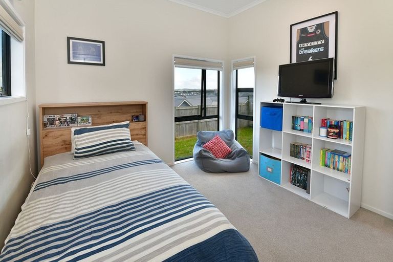 Photo of property in 11 Barcliff Terrace, Gulf Harbour, Whangaparaoa, 0930