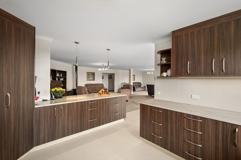 Photo of property in 97 Arrowsmith Road, Waitakere, Henderson, 0782