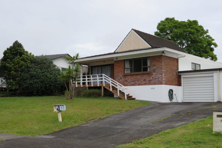 Photo of property in 1b Cairngorm Place, Highland Park, Auckland, 2010