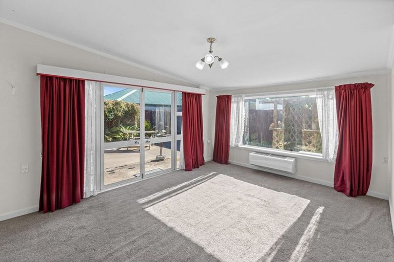 Photo of property in 10/93 Racecourse Road, Sockburn, Christchurch, 8042