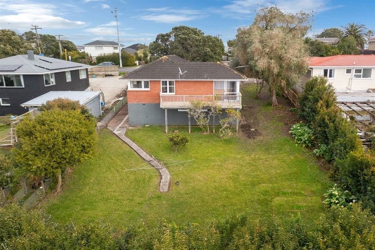 Photo of property in 135 Forrest Hill Road, Forrest Hill, Auckland, 0620