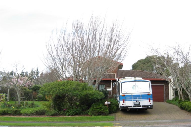 Photo of property in 62 Karina Road, Merrilands, New Plymouth, 4312