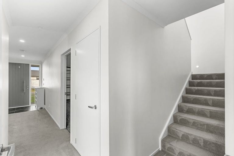 Photo of property in 11 George West Square West, Wigram, Christchurch, 8025