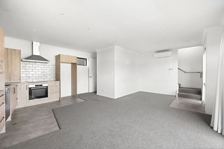Photo of property in 1/3 Dowding Street, Melville, Hamilton, 3206