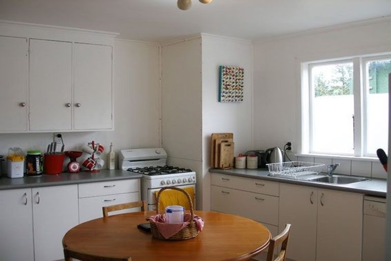 Photo of property in 10-12 Lavaud Street, Berhampore, Wellington, 6023