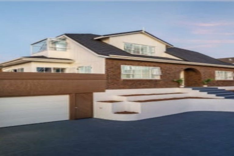 Photo of property in 1/52 Northboro Road, Belmont, Auckland, 0622