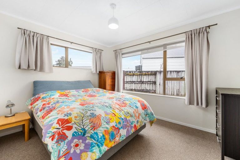 Photo of property in 7 Cargill Grove, Kelvin Grove, Palmerston North, 4414