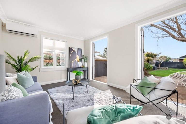 Photo of property in 35 Burnside Street, Waterloo, Lower Hutt, 5011