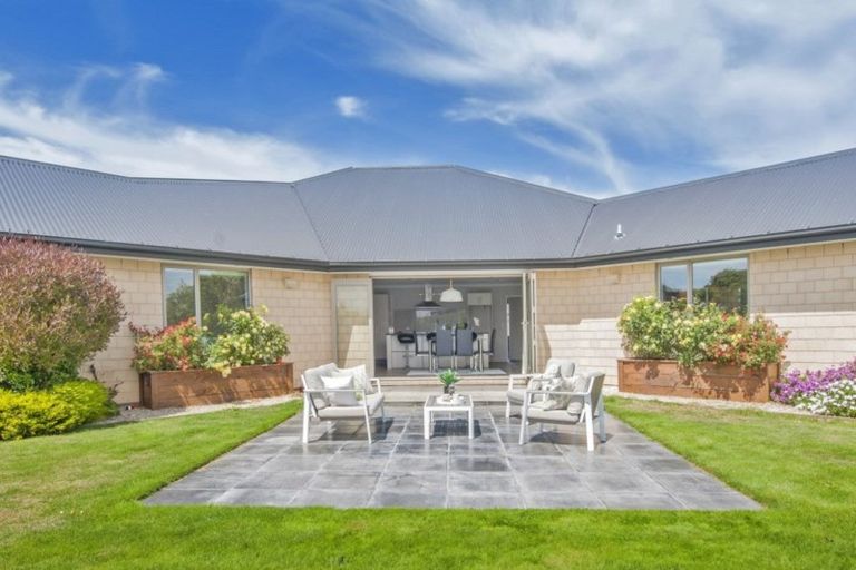 Photo of property in 42 Rossington Drive, West Melton, 7618