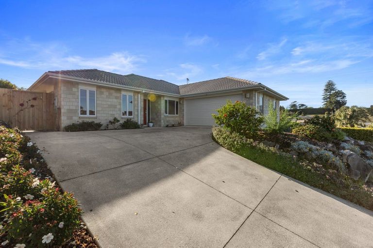 Photo of property in 59 Inverness Drive, Pyes Pa, Tauranga, 3112