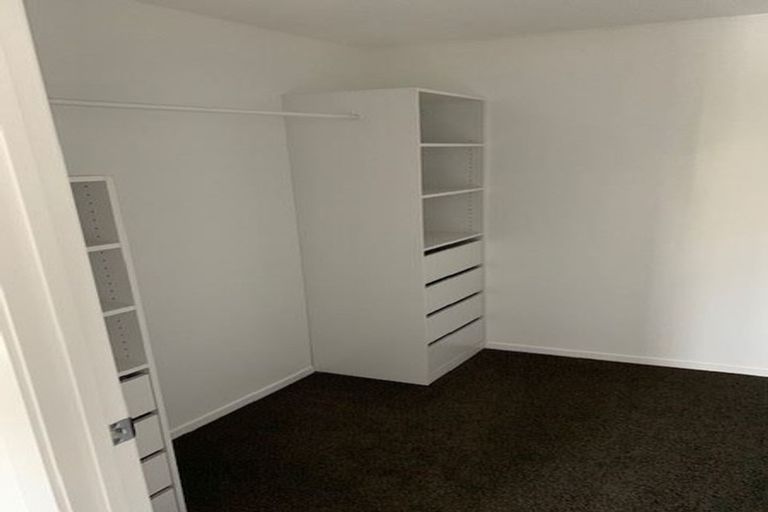 Photo of property in 37e Tawhiri Road, One Tree Hill, Auckland, 1061