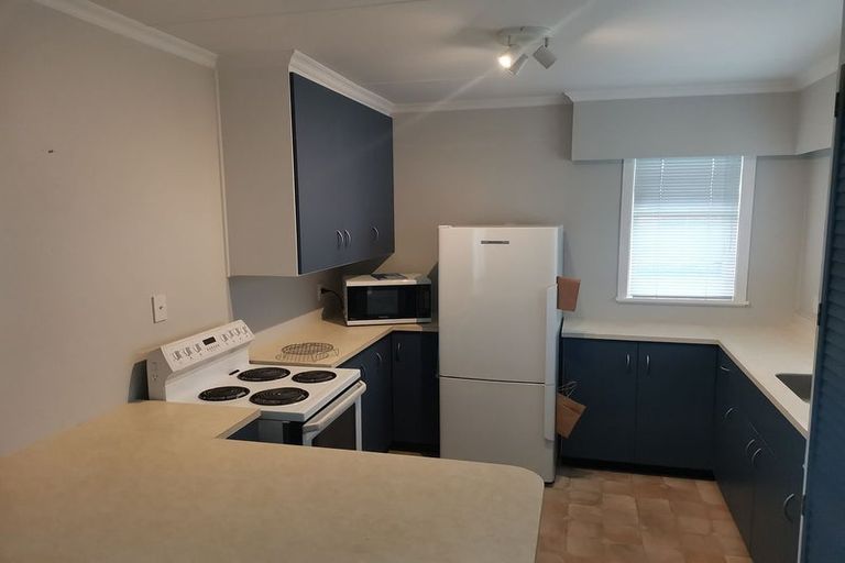 Photo of property in 10 Ellesmere Crescent, Highbury, Palmerston North, 4412